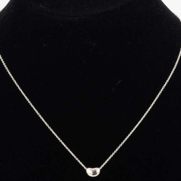 Authentic Tiffany and Co Elsa Peretti Bean Necklace  TIFFANY Authentic Silver Bean Necklace